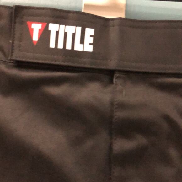 TITLE Boxing Elite Series satin Fight Shorts red/black men’s‎ size L - Picture 4 of 8